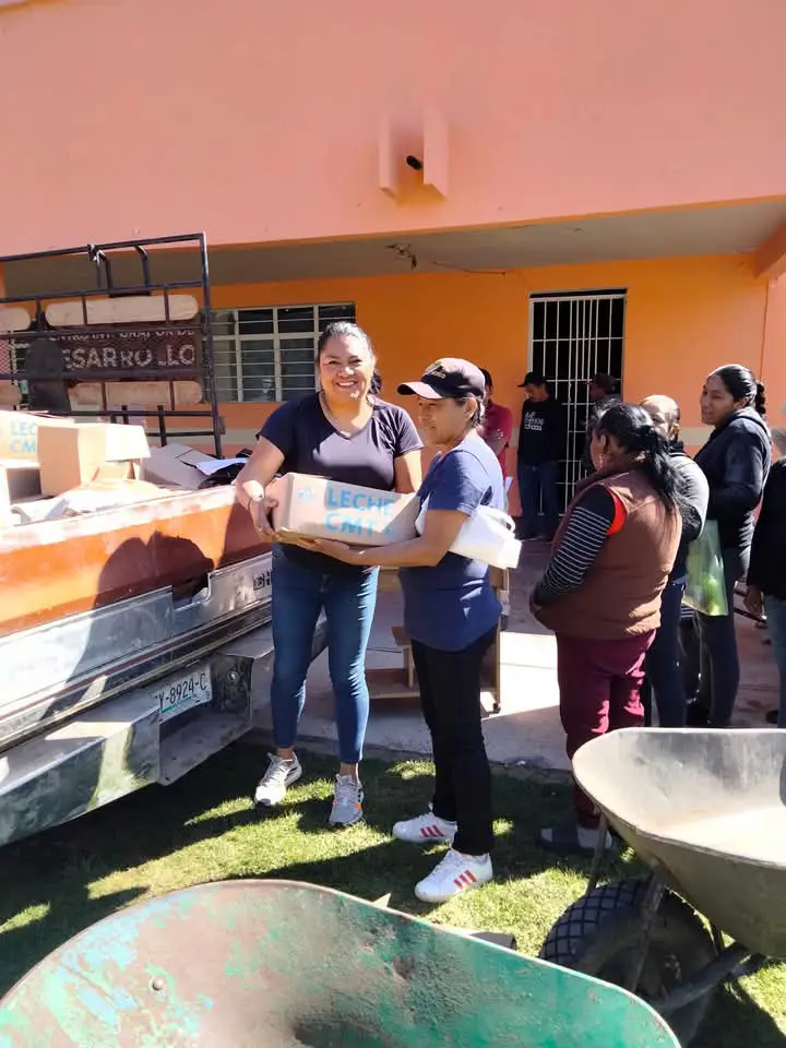 Viri Ceronio en comunidad